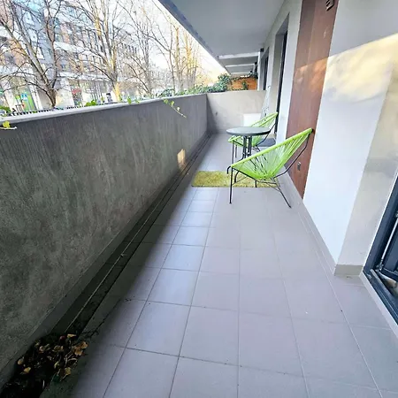 First - Zoliborz 6 Apartamento