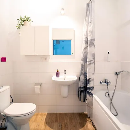 First - Zoliborz 6 아파트 *