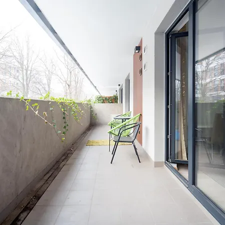 First - Zoliborz 6 *